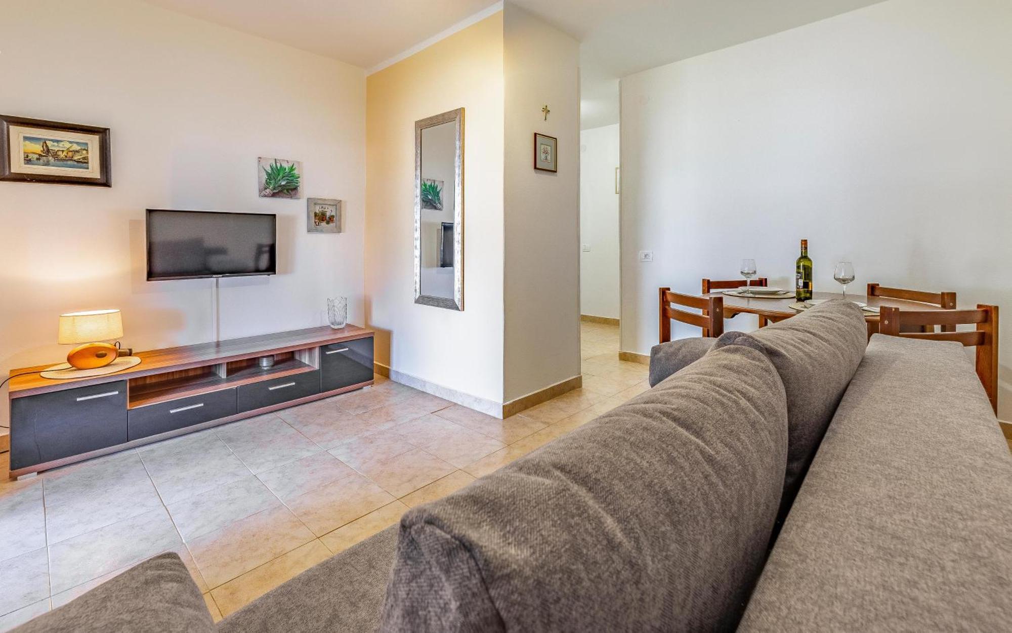 Eva Apartment *